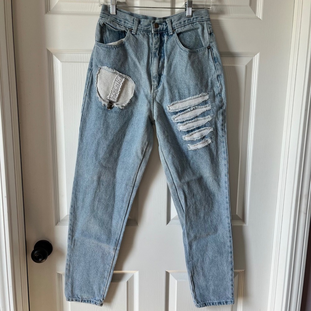 Stefano International Jeans Size 10 Light‎ Wash Denim Distressed Mom Jeans